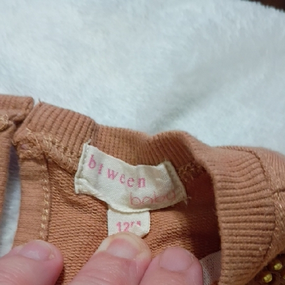btween Tan Baby Outfit with Gold Details - Picture 2 of 4